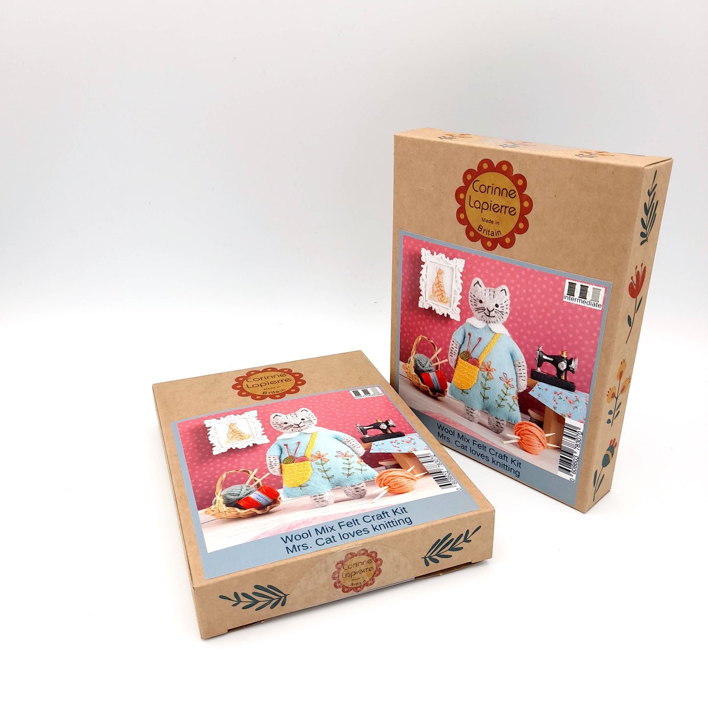 Mrs. Cat Loves Knitting - Felt Craft Mini Kit