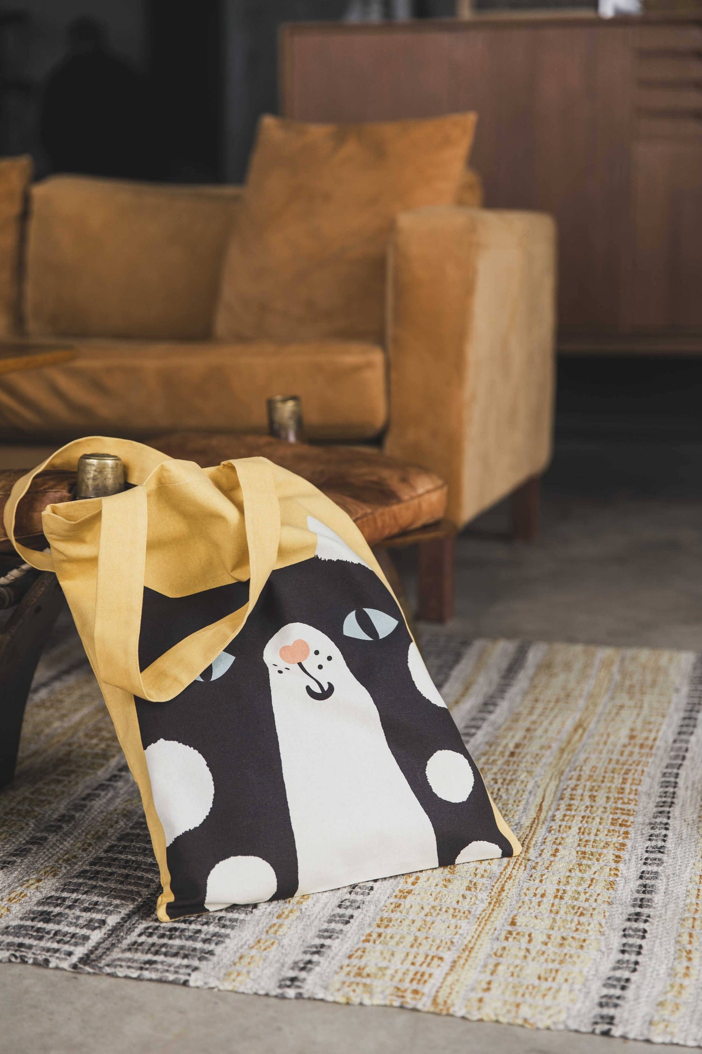 DORIS the Swedish Cat - Tote Bag