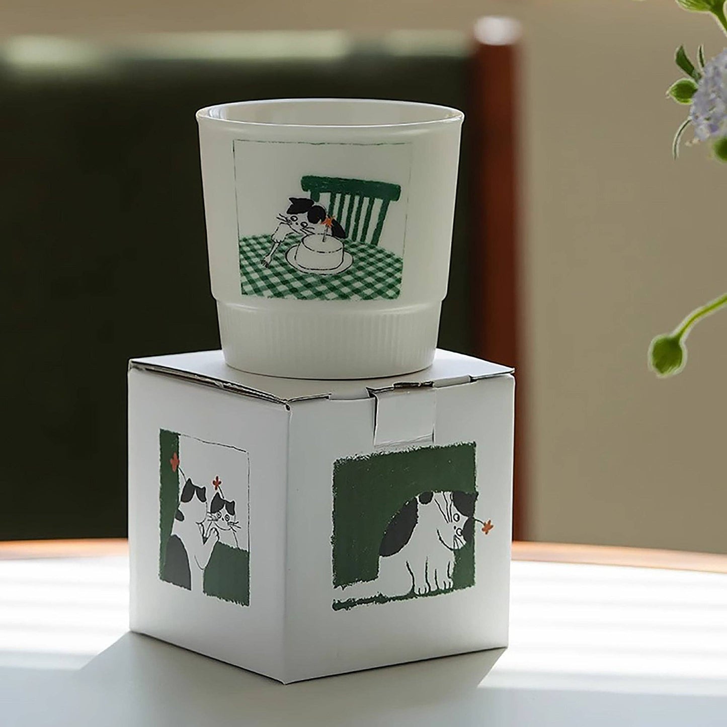 Ceramic mug set with cute cat designs