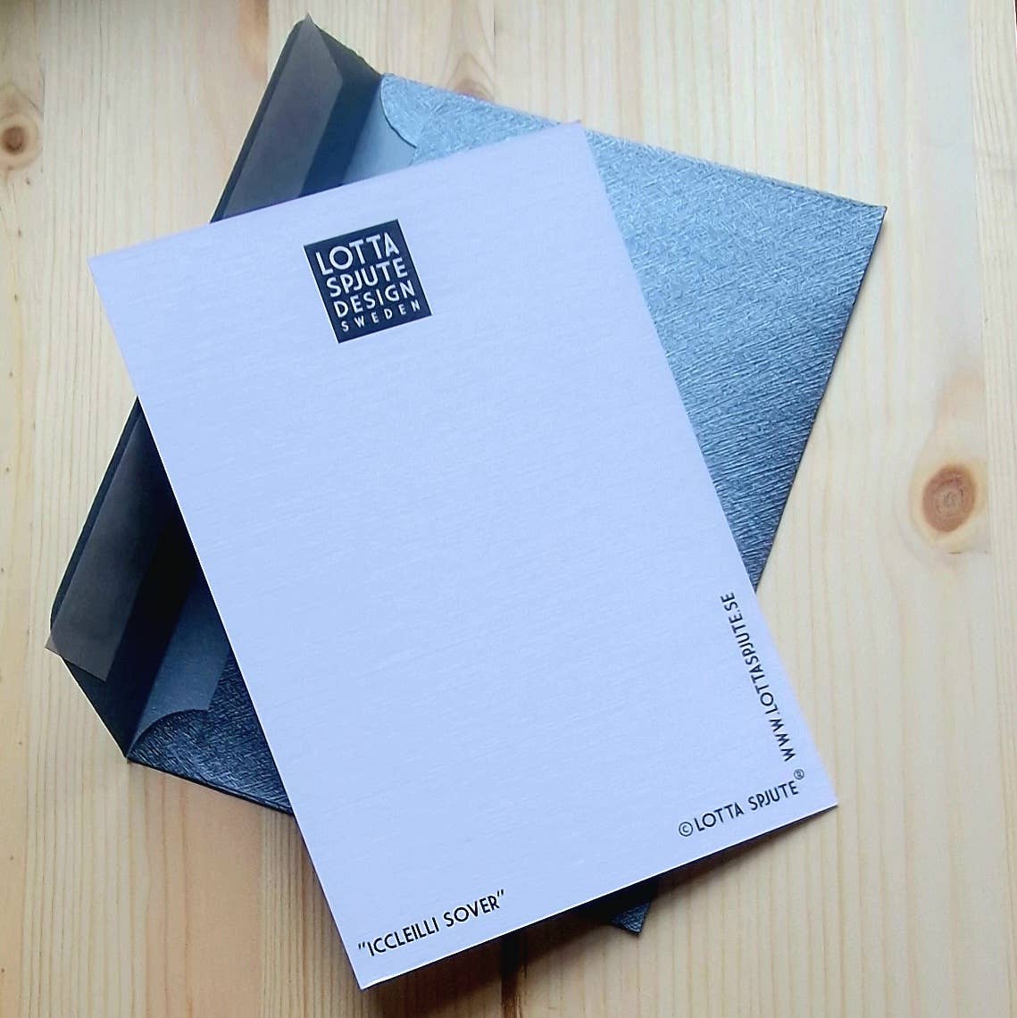 CAT CARDS WITH METALLIC ENVELOPE