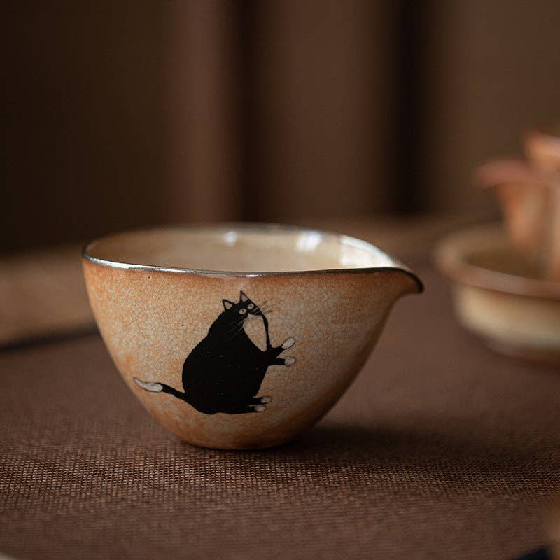 Gohobi Handmade Black Ink Hand-painted Cat Pitcher