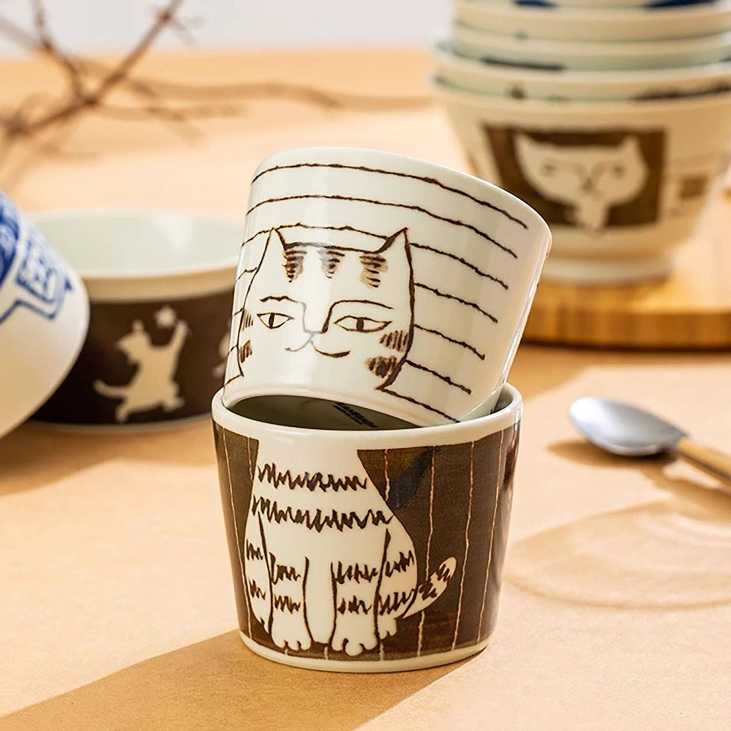 Minoyaki Mug with "Cat's Life Diary" Pattern