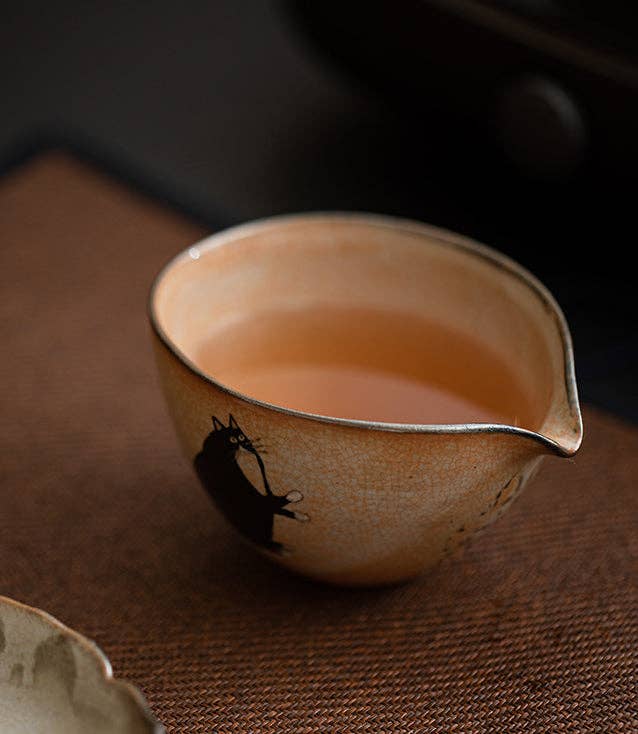 Gohobi Handmade Black Ink Hand-painted Cat Pitcher