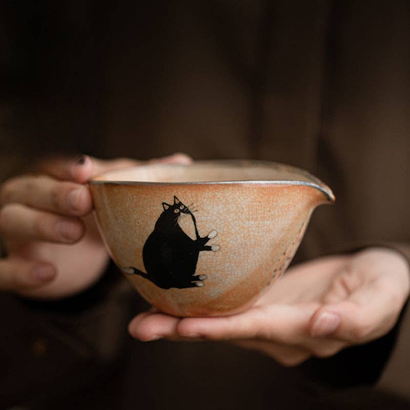 Gohobi Handmade Black Ink Hand-painted Cat Pitcher