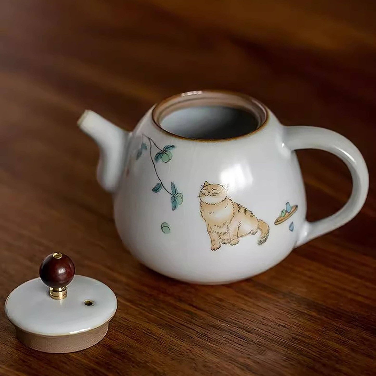 Ru porcelain teapot with hand-drawn cat pattern