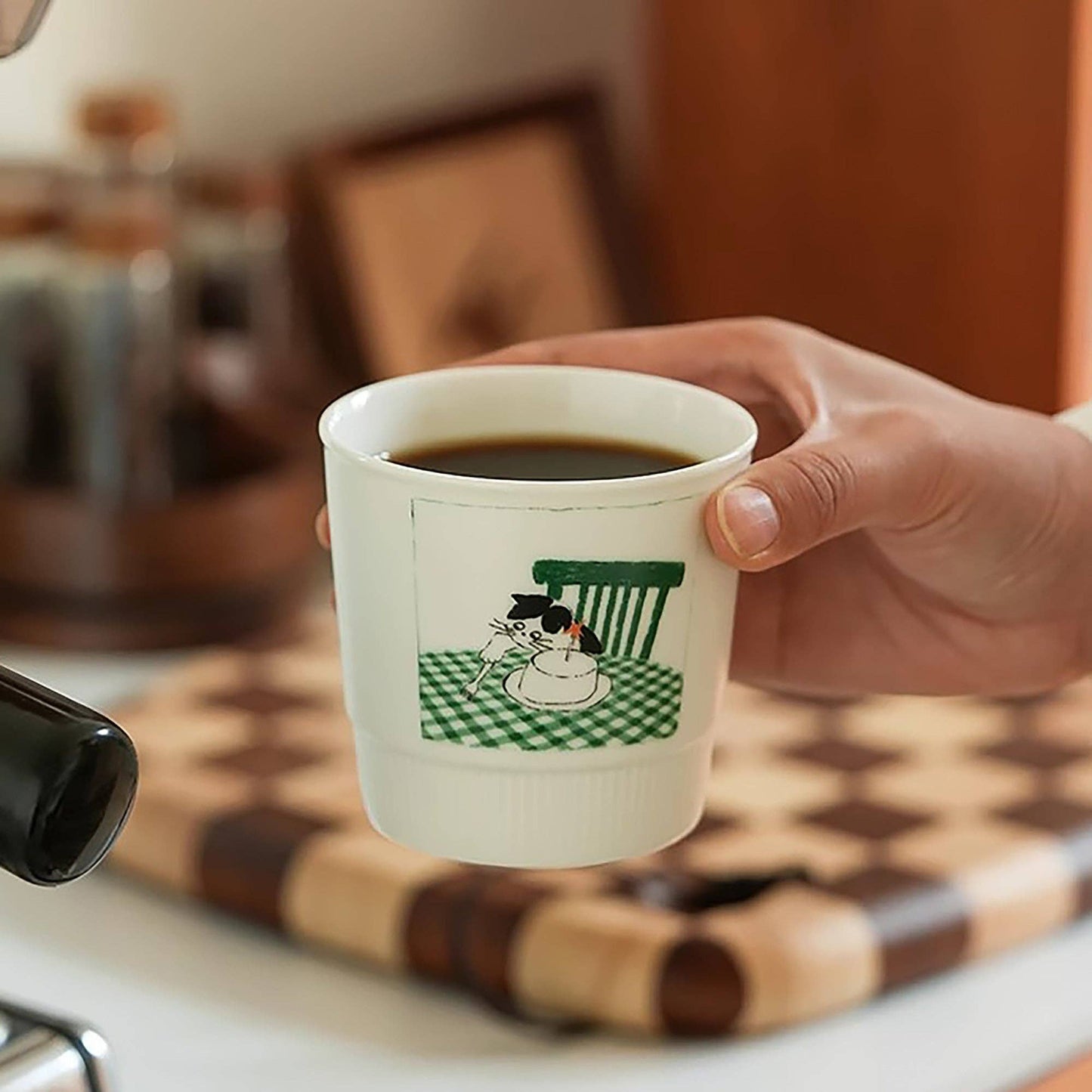 Ceramic mug set with cute cat designs