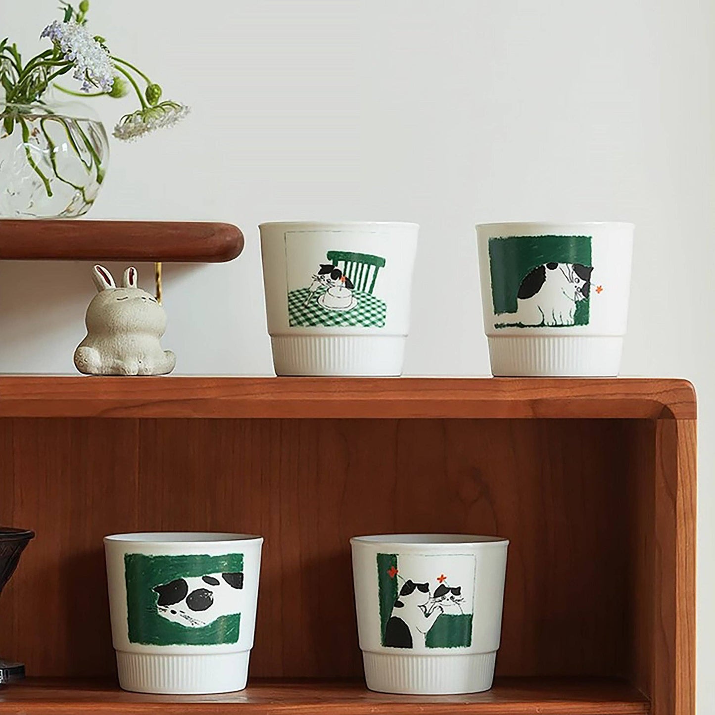 Ceramic mug set with cute cat designs